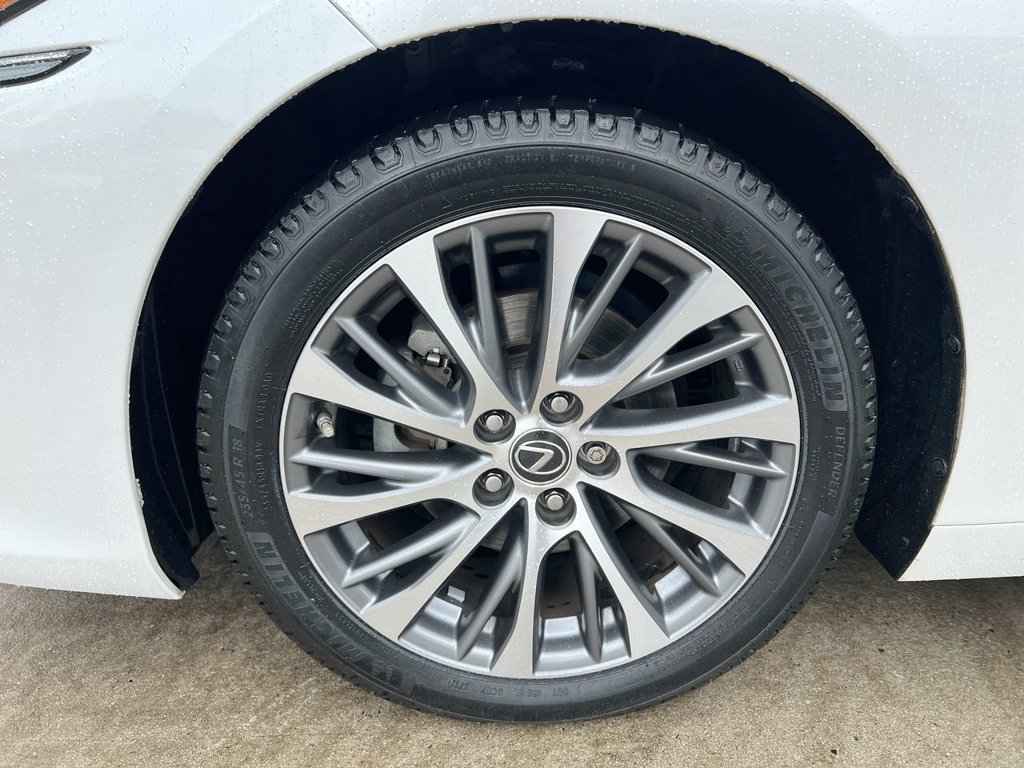 Used 2019 Lexus ES 350 w/ Accessory Package 2 FWD image 9