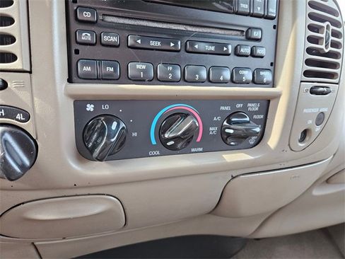 Used 2001 Ford F150 XLT image 20