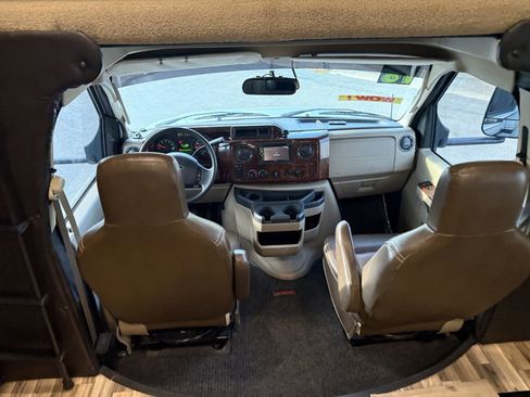 Used 2017 Ford E-450 and Econoline 450 Super Duty w/ Motorhome Prep Package image 47