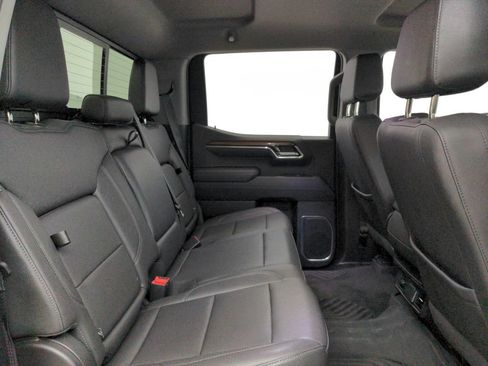 Used 2024 Chevrolet Silverado 1500 LT w/ Z71 Off-Road Package AWD/4WD image 27