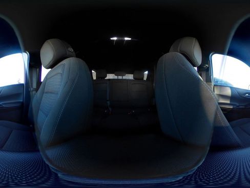 Used 2025 Chevrolet Equinox LT image 42