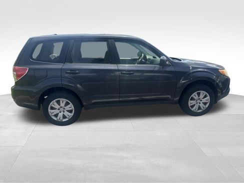 Used 2010 Subaru Forester 2.5X AWD/4WD image 8
