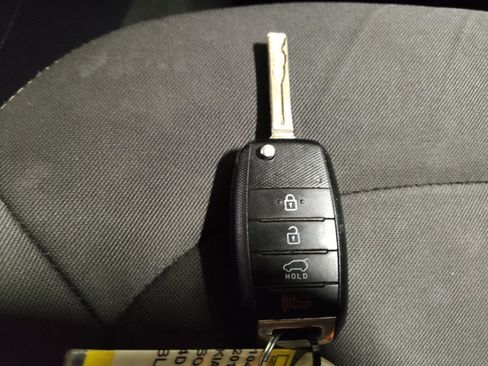 Used 2016 Kia Soul w/ Option Group 020 FWD image 32