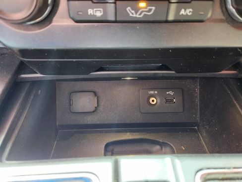 Used 2015 Ford F150 XLT w/ Equipment Group 301A Mid AWD/4WD image 19