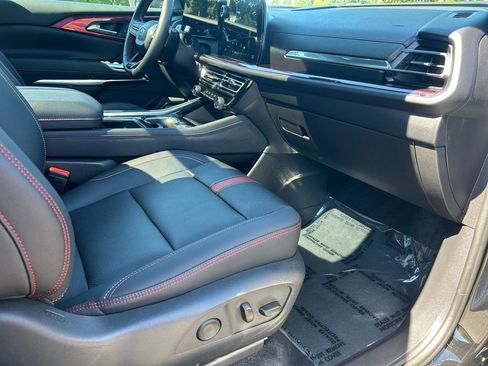 Used 2024 Chevrolet Traverse RS w/ LPO, Floor Liner Package image 26