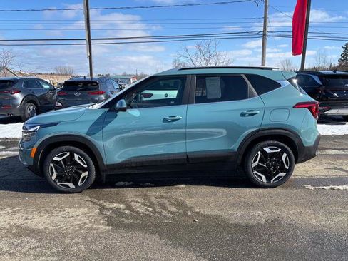 Certified 2024 Kia Seltos SX w/ SX Sunroof Package image 5