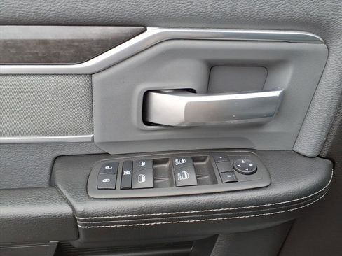 Used 2022 RAM 2500 Big Horn image 36