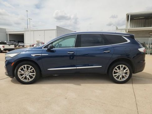 Used 2024 Buick Enclave Essence w/ Experience Buick Package AWD/4WD image 4
