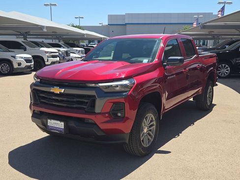 New 2026 Chevrolet Colorado LT w/ LT Convenience Package AWD/4WD image 4