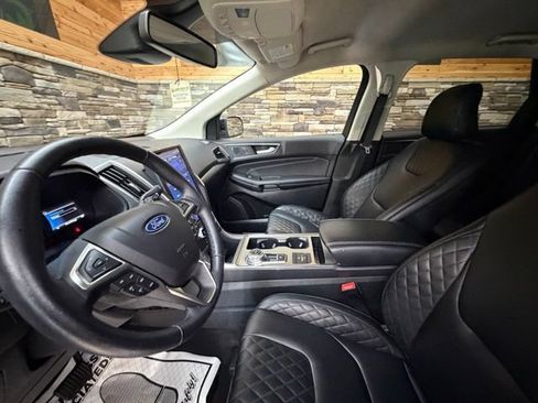 Used 2023 Ford Edge Titanium AWD/4WD image 14