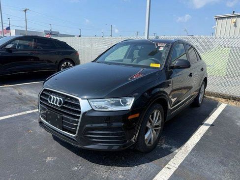 Used 2018 Audi Q3 2.0T Premium w/ Convenience Package AWD/4WD image 1