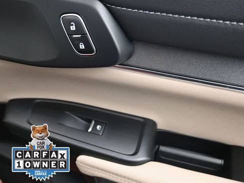 Used 2024 Ford Ranger Lariat w/ Trailer Tow Package image 16