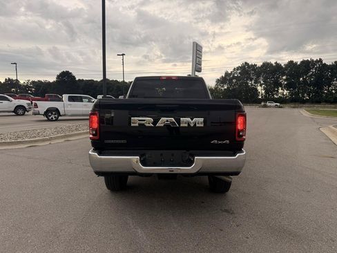 Used 2026 RAM 2500 Big Horn AWD/4WD image 4