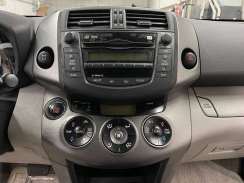 Used 2011 Toyota RAV4 Limited w/ Limited Extra Value Pkg AWD/4WD image 26