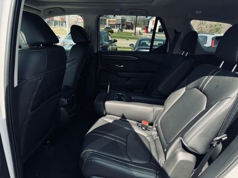 New 2026 Honda Pilot Touring image 22