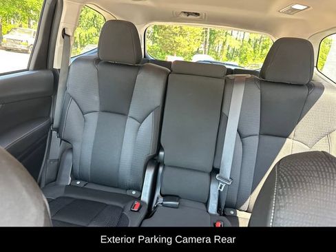 Used 2023 Subaru Ascent Premium w/ Convenience Package AWD/4WD image 17
