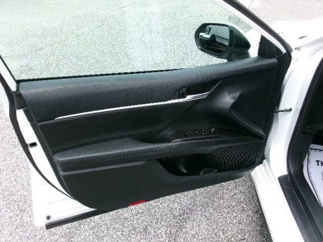 Used 2024 Toyota Camry SE w/ Convenience Package FWD image 19