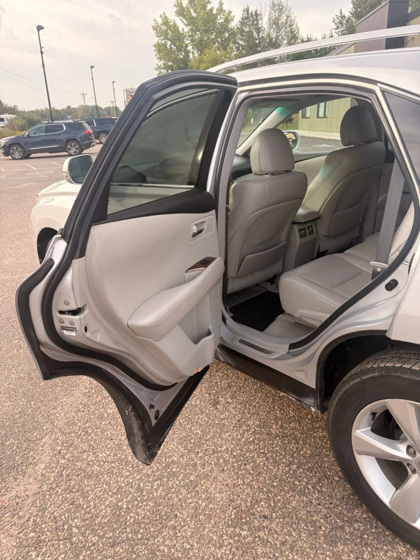 Used 2011 Lexus RX 350 AWD w/ Premium Pkg image 42