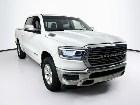 Used 2023 RAM 1500 Laramie AWD/4WD image 3