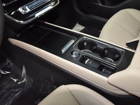 New 2026 Lincoln Corsair Grand Touring w/ Jet Appearance Package AWD/4WD image 30