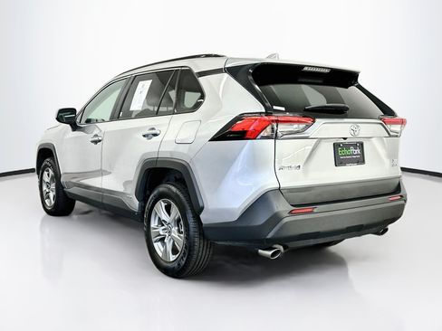 Used 2025 Toyota RAV4 XLE AWD/4WD image 5