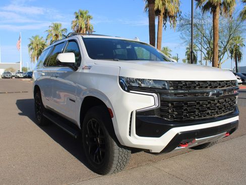 Used 2022 Chevrolet Tahoe Z71 w/ Z71 Off-Road Package AWD/4WD image 8
