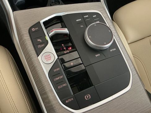 New 2026 BMW 330i Sedan w/ M Sport Package image 15