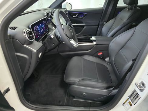 New 2025 Mercedes-Benz GLC 300 4MATIC image 14