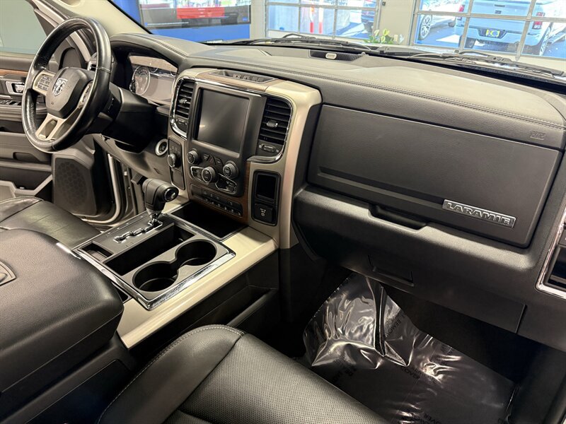 Used 2013 RAM 1500 Laramie w/ Convenience Group AWD/4WD image 3