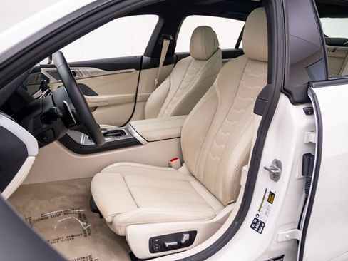 Certified 2026 BMW 840i xDrive AWD/4WD image 17