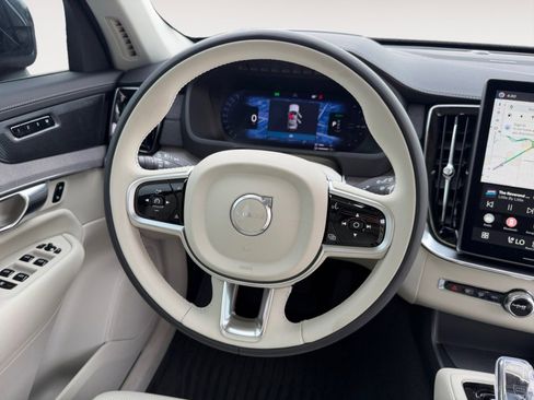 New 2026 Volvo XC90 T8 Ultra w/ Protection Package Premier AWD/4WD image 12