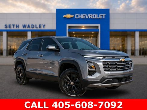 Used 2026 Chevrolet Equinox LT FWD image 1