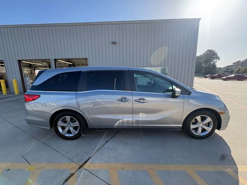 Certified 2020 Honda Odyssey EX-L image 4