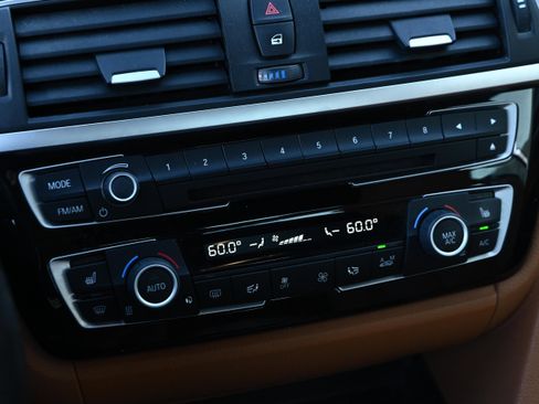 Used 2018 BMW 440i Convertible image 16