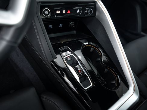 Used 2025 Audi Q5 Premium Plus AWD/4WD image 10