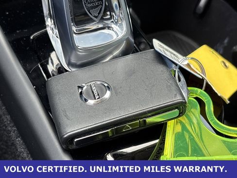 Certified 2023 Volvo XC40 B4 Plus image 36