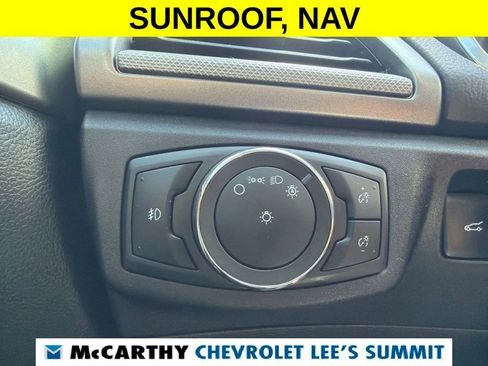 Used 2020 Ford Fusion SE w/ Equipment Group 151A FWD image 10
