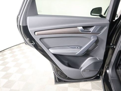 Certified 2021 Audi Q5 2.0T Premium Plus w/ Premium Plus Package image 27