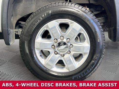 Used 2020 Chevrolet Silverado 3500 LTZ w/ LTZ Premium Package image 37