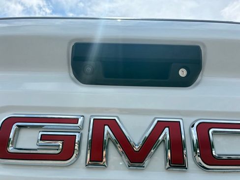 Used 2024 GMC Canyon Elevation w/ Convenience Package AWD/4WD image 13