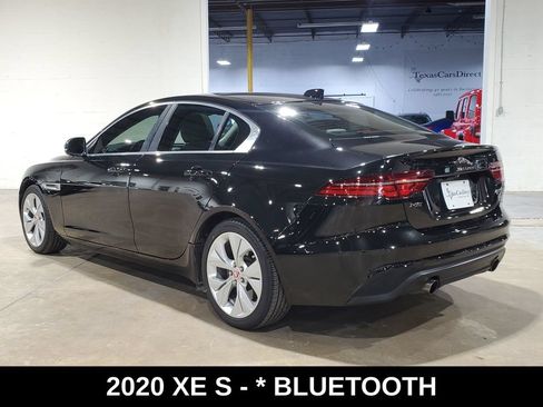 Used 2020 Jaguar XE S RWD image 12