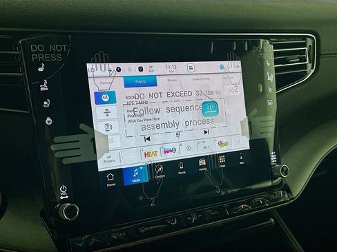 New 2025 Jeep Wagoneer Series II w/ Convenience Group I image 13