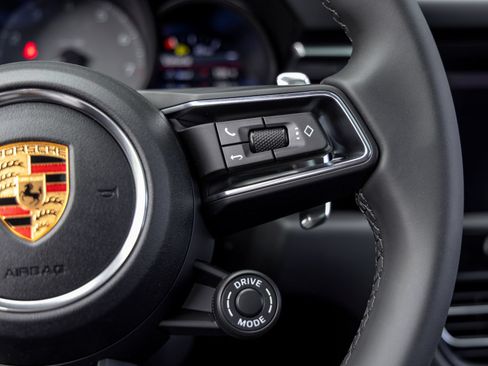 New 2026 Porsche Macan S AWD/4WD image 32