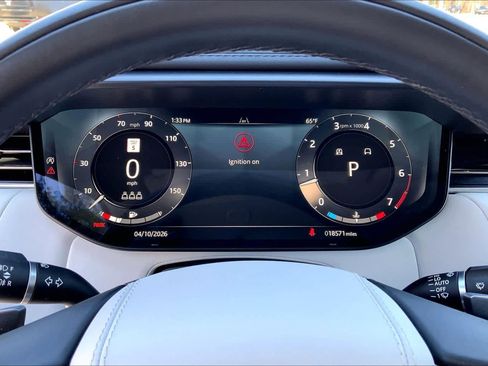 Used 2024 Land Rover Range Rover Sport SE image 25