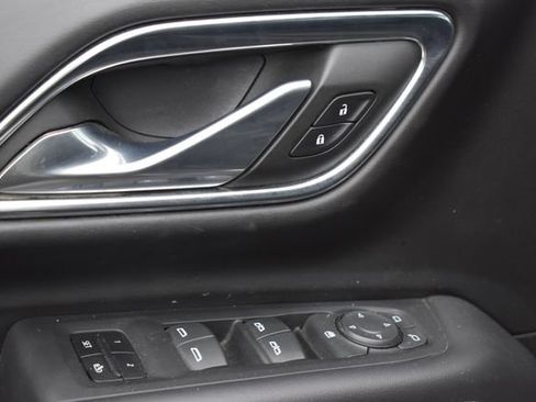Used 2023 Chevrolet Tahoe LT AWD/4WD image 12