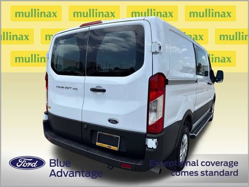 Used 2025 Ford Transit 250 Low Roof w/ Exterior Upgrade Package RWD image 4