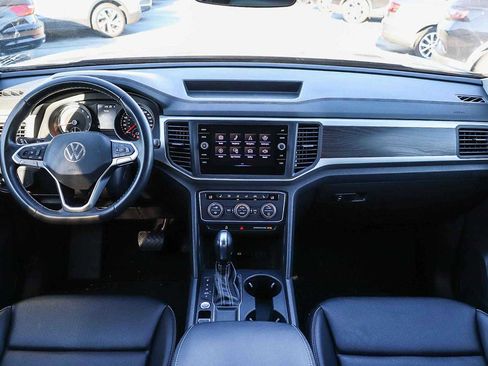 Used 2021 Volkswagen Atlas SE image 12