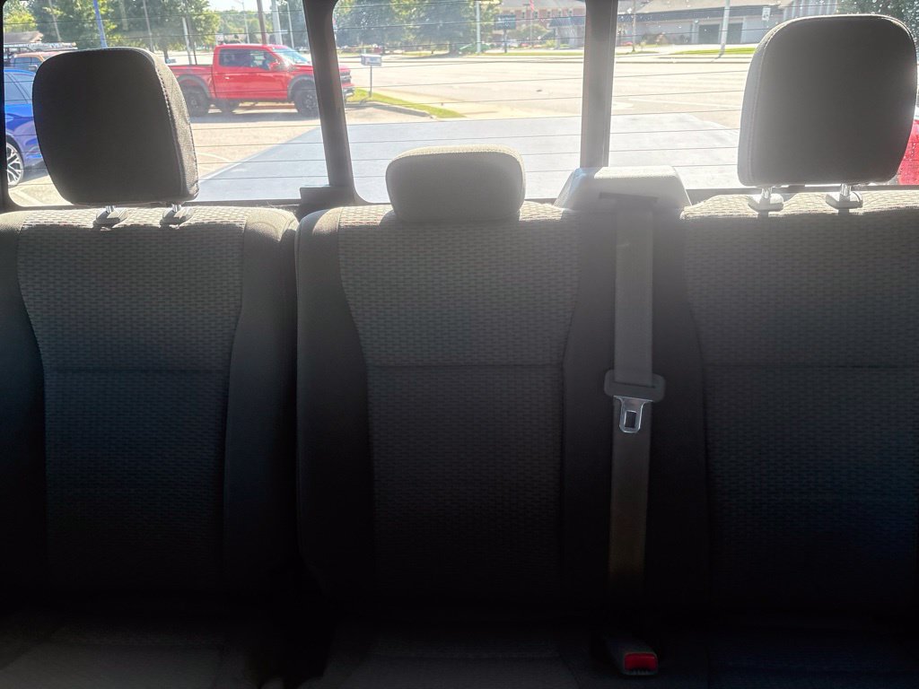 Used 2017 Ford F250 XLT w/ XLT Premium Package AWD/4WD image 12