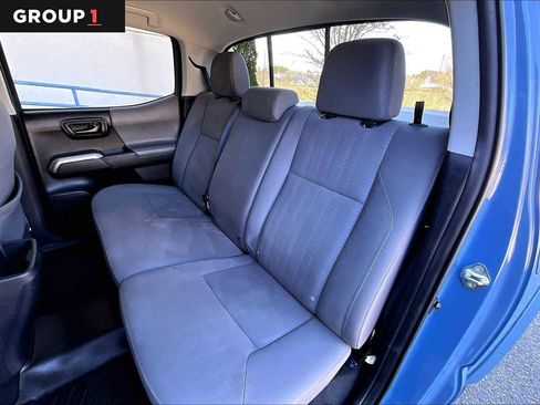 Used 2019 Toyota Tacoma SR5 AWD/4WD image 21