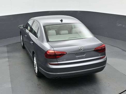 Used 2017 Volkswagen Passat 1.8T SE FWD image 55